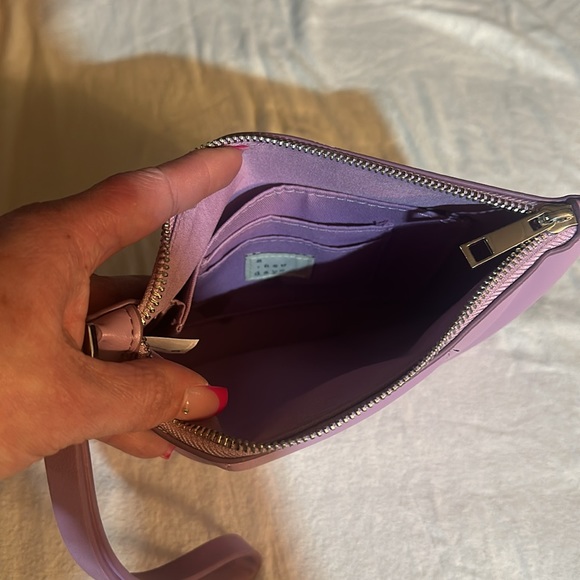 Lavender Wristlet - Picture 2 of 6